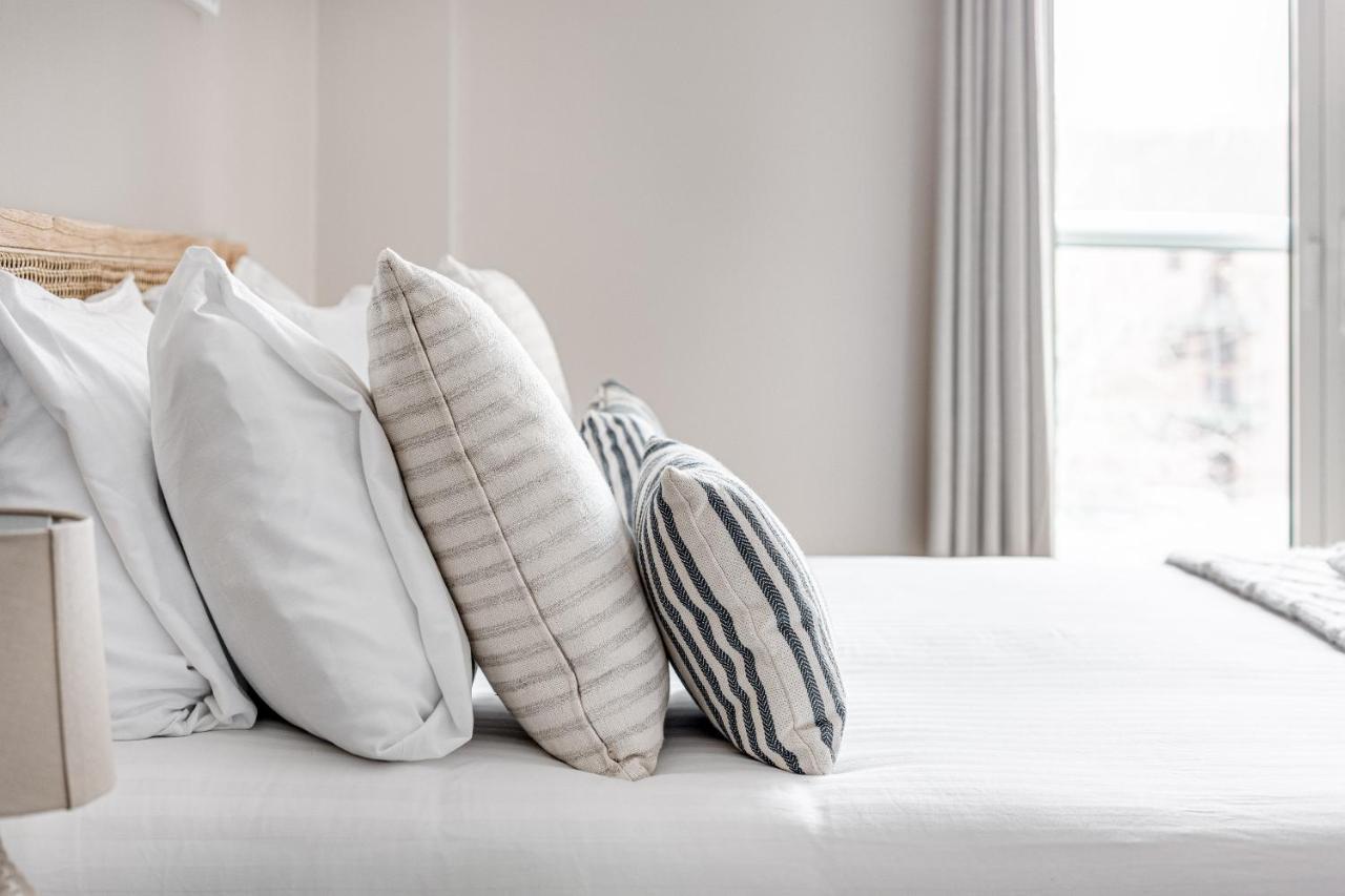 Charming 1 Bedroom Apt , Town Centre, Wifi, Free Parking By Tent Serviced Apartments Staines-upon-Thames Ngoại thất bức ảnh